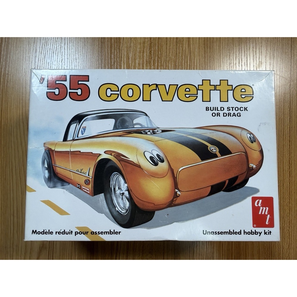 AMT 1/25 '55 Chevrolet Corvette Model Kit AMT683 Started Painted Body